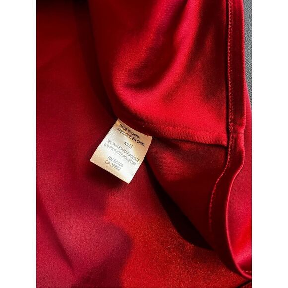 Theory satin scoop neck cap sleeve blouse size M - Picture 3 of 4